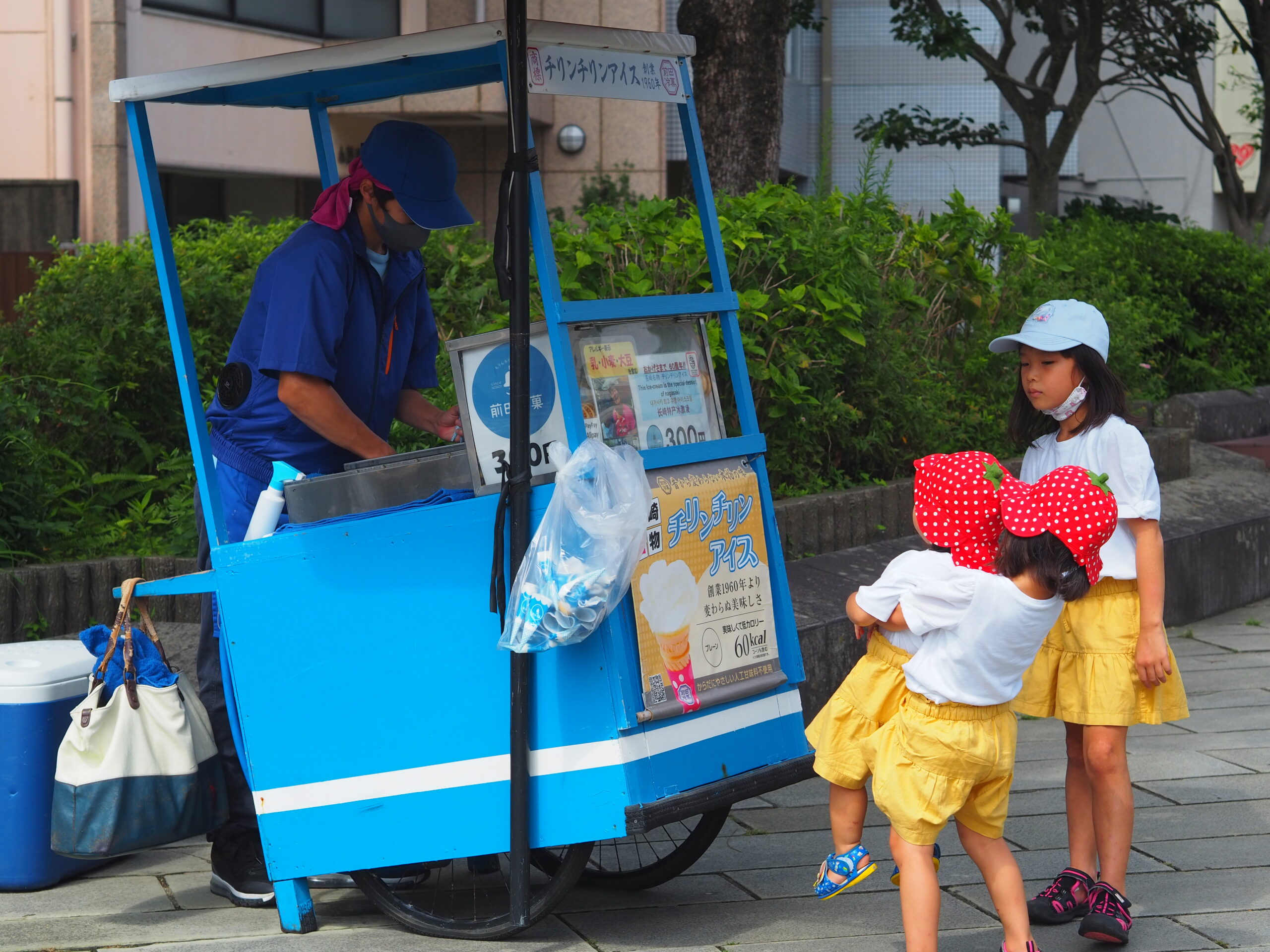 ご褒美のアイスは、コンビニやお菓子屋にはありませんでした。